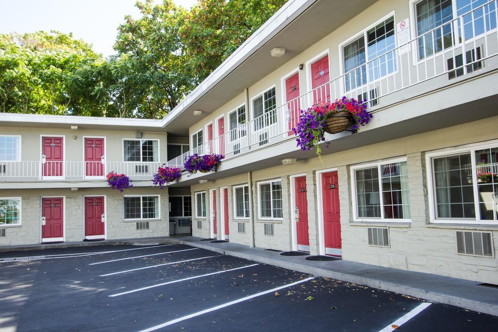 Campus Inn & Suites Eugene Downtown Exteriér fotografie