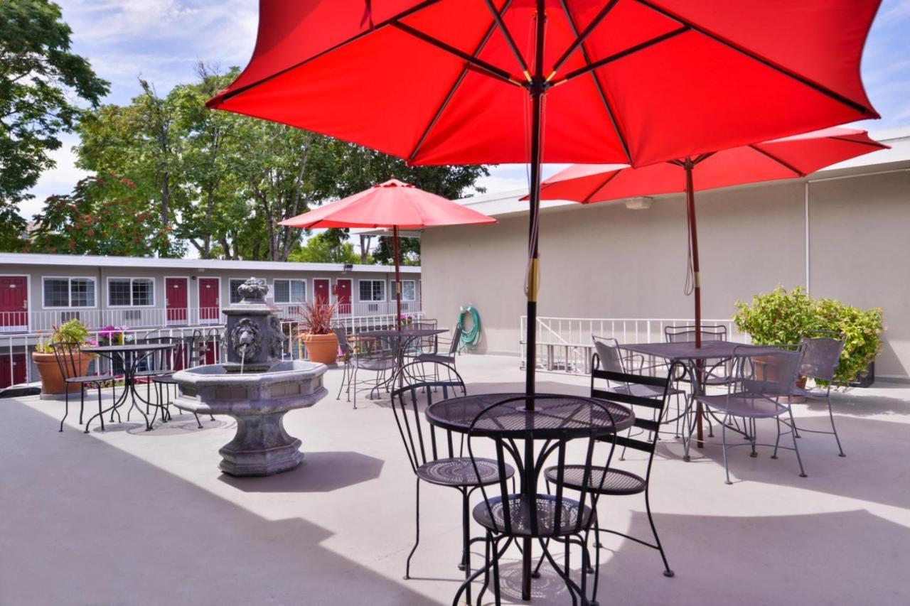 Campus Inn & Suites Eugene Downtown Exteriér fotografie