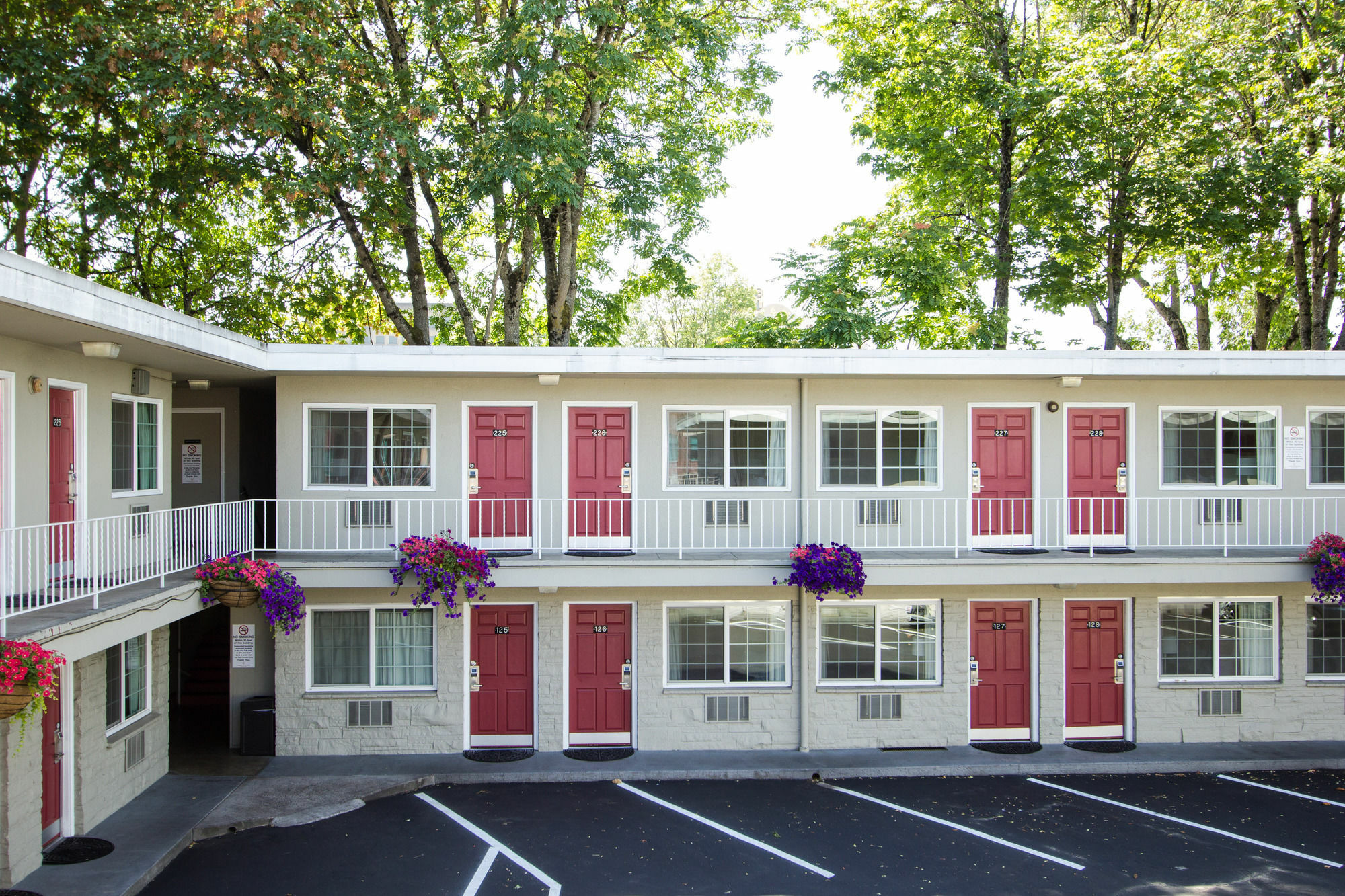 Campus Inn & Suites Eugene Downtown Exteriér fotografie